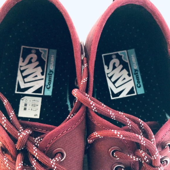 VANS WOMENS SNEAKERS SIZE 7 - Picture 6 of 8